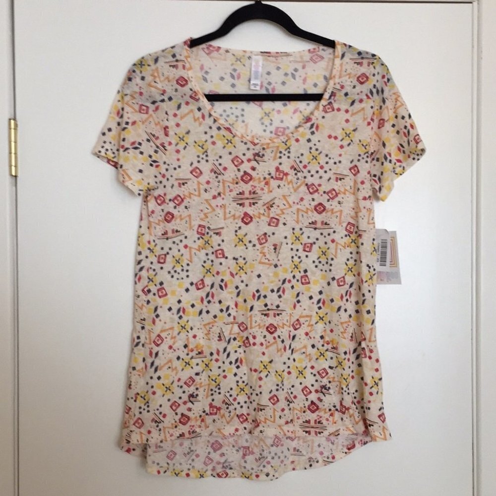 XS LuLaRoe Classic Tee